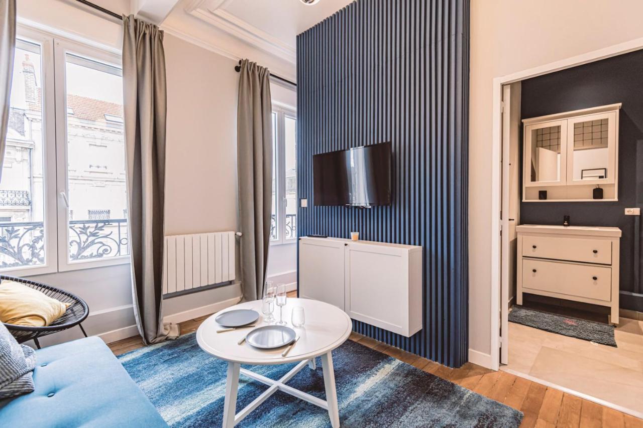 Le Mediterraneen, Face A La Cathedrale - 2D Apartment Reims Bagian luar foto