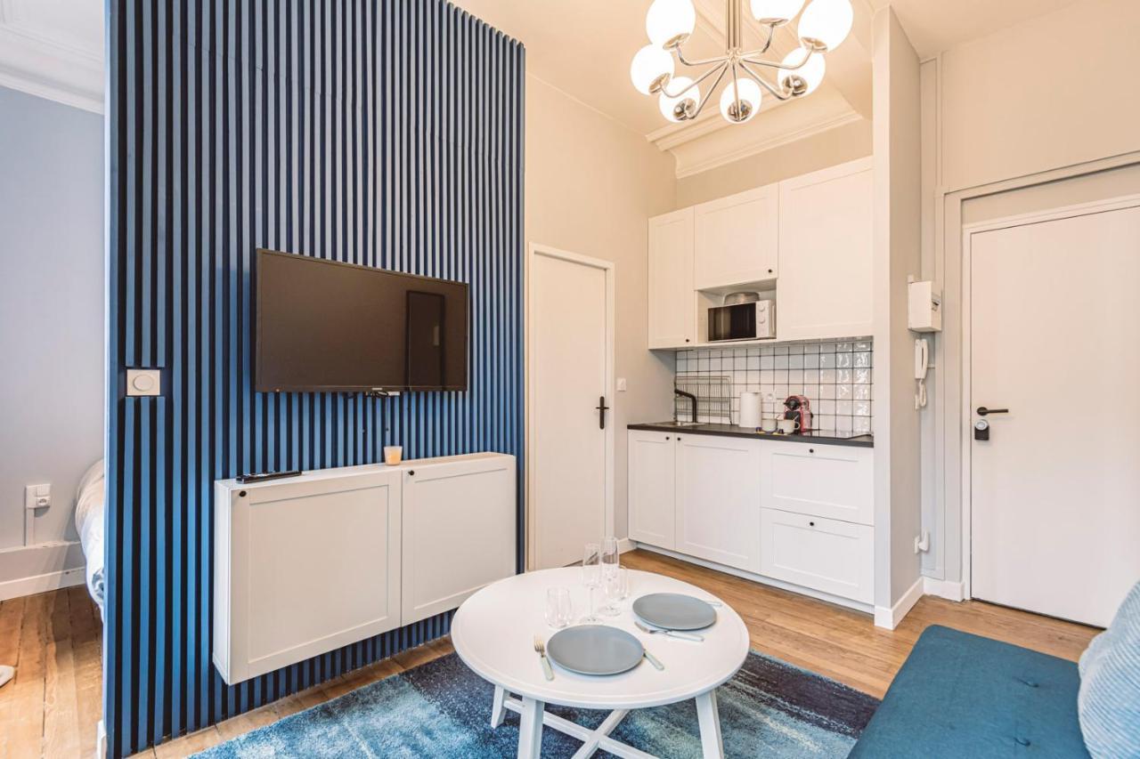 Le Mediterraneen, Face A La Cathedrale - 2D Apartment Reims Bagian luar foto